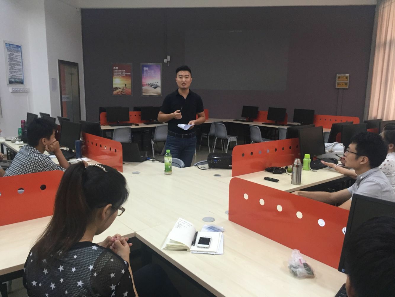 校區(qū)負責(zé)人魯敏 [原始大小].jpg